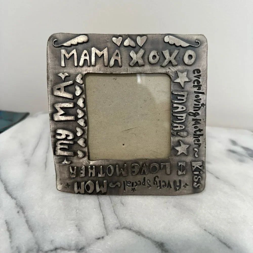 Silver Mother-Themed Photo Frame